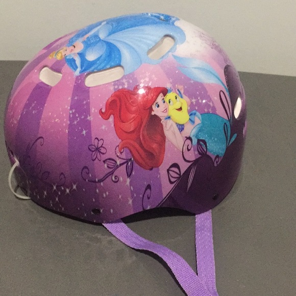 Disney Mermaids Head Gear - Picture 2 of 10